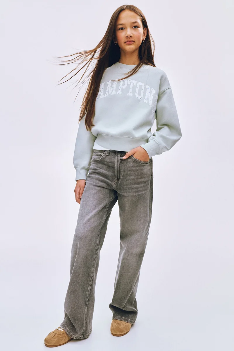 اتش اند ام سويت شيرت بتفاصيل مزينة