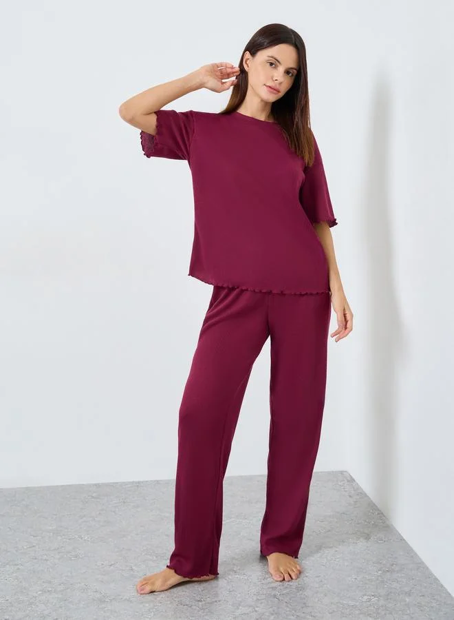 ستايلي طقم بيجاما من بنطال وتيشيرت محبوك بنمط وافل واكتاف منخفضة