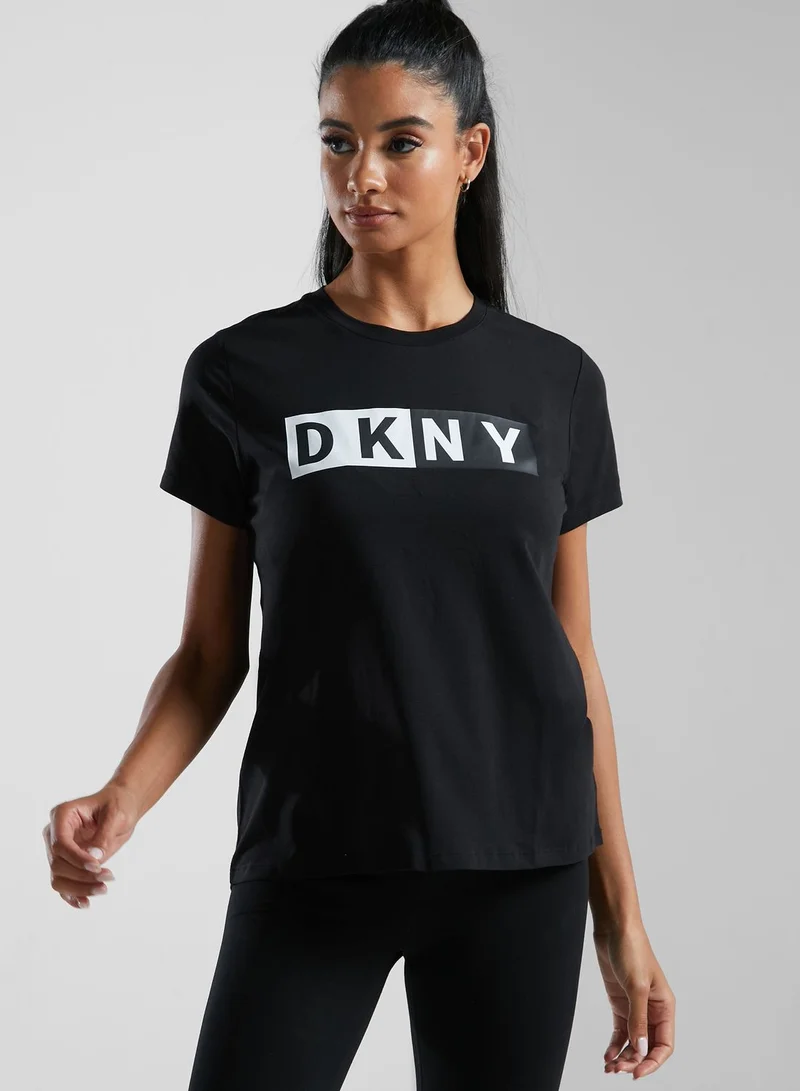 DKNY Logo Crew Neck T-Shirt