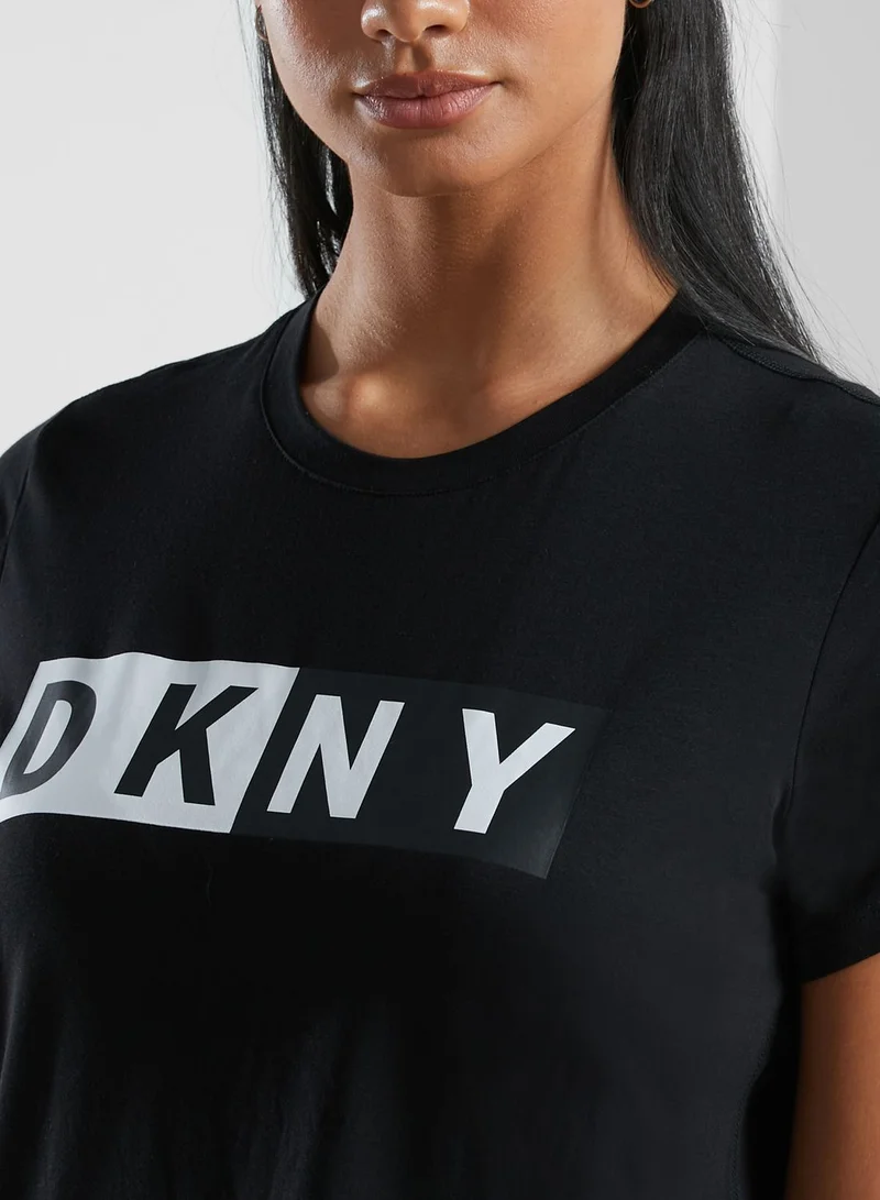 DKNY Logo Crew Neck T-Shirt