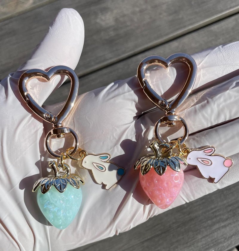 Agromusk Cute Strawberry Keychain,Bag Charms,Kawaii Heart Flower Daisy Key chains Accessories Decor for Girls Purse Gift (Pink Bunny) - Image 4