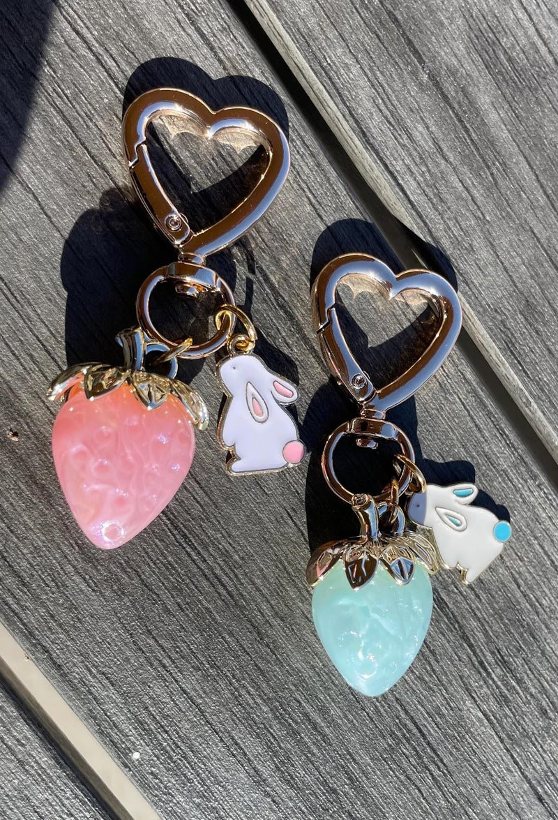 Agromusk Cute Strawberry Keychain,Bag Charms,Kawaii Heart Flower Daisy Key chains Accessories Decor for Girls Purse Gift (Pink Bunny) - Image 2