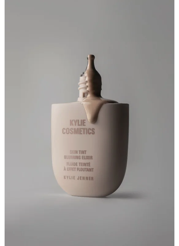 Kylie Cosmetics Skin Tint Blurring Elixir Foundation - 4.5WN, 30ml