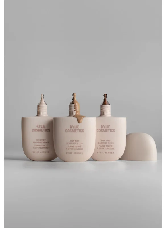 Kylie Cosmetics Skin Tint Blurring Elixir Foundation - 4.5WN, 30ml