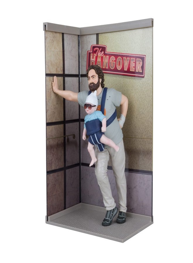McFarlane Toys - WB 100: Alan Garner (The Hangover) Movie Maniacs 6in Posed Figure - Image 1