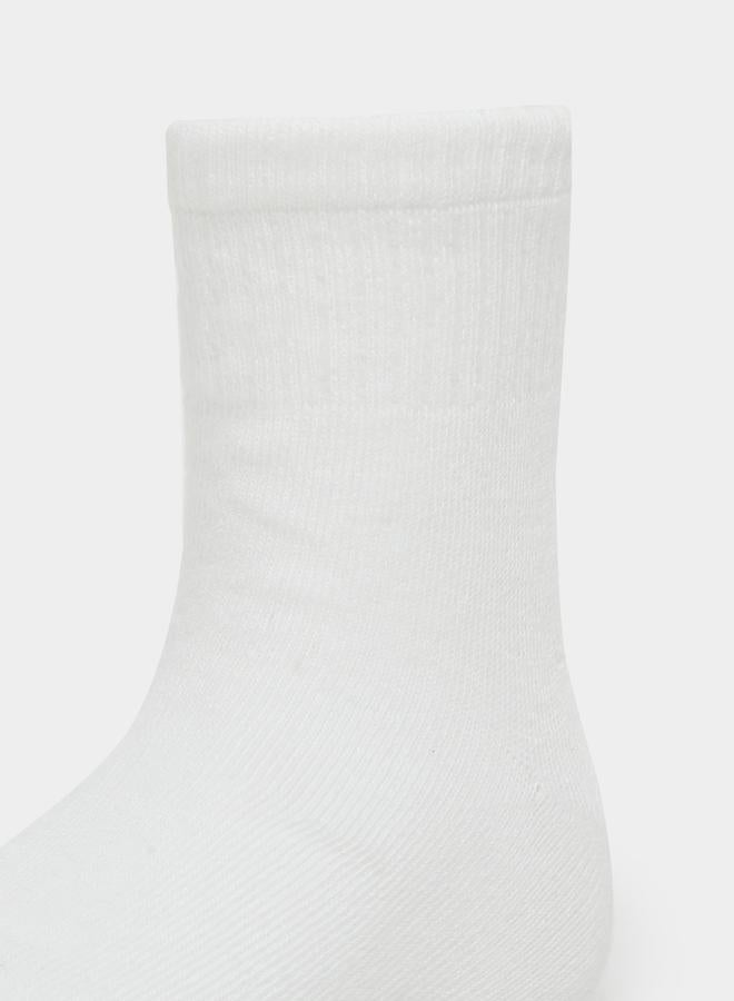 Styli Pack of 3 - Unisex Plain Socks - Image 5