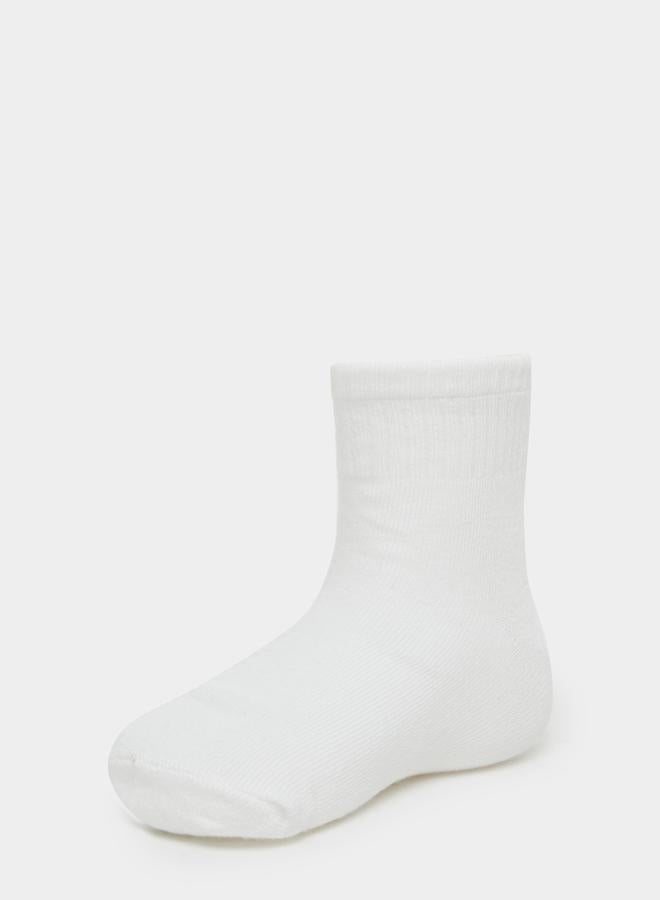 Styli Pack of 3 - Unisex Plain Socks - Image 4