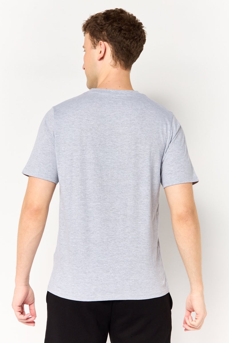 Reebok تي شيرت تدريب قصير الأكمام للرجال، رمادي فاتح - Image 2