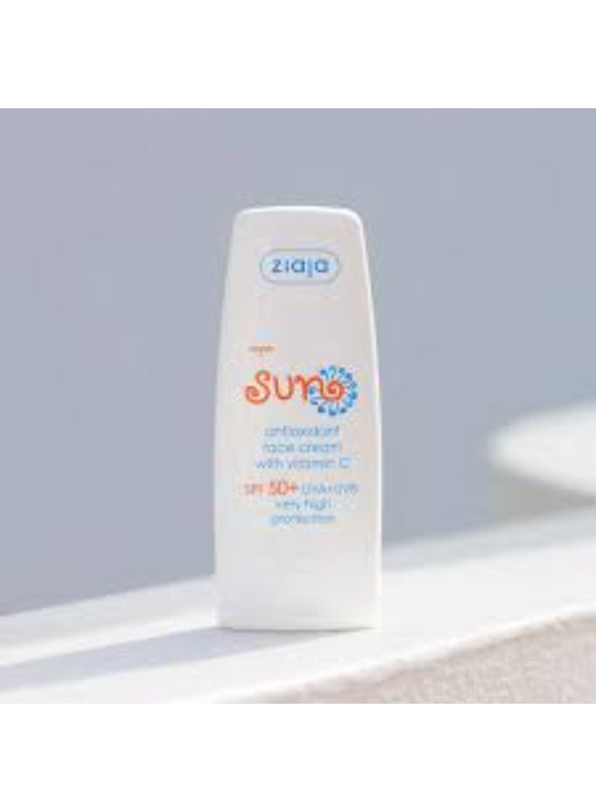 زياجا كريم زياجا صن المضاد للأكسدة للوجه بعامل حماية من الشمس 50+ مع فيتامين سي، 50 مل - Image 2