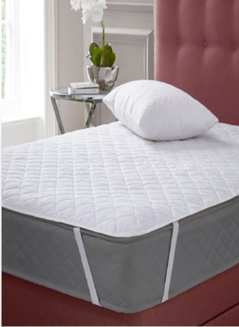 Blueberry Quilted Mattress Protector 200TC Top With Non Woven Interlining and 4 Corner Elastic 180x200cm - Image 1