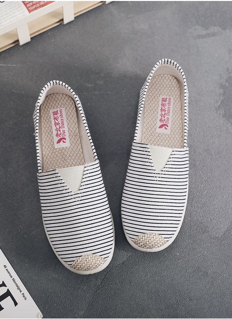 Breathable Slip On Old Beijing Cloth Shoes, Casual Lightweight Women's Flats, Soft Sole Canvas Shoes for Walking and Everyday Comfort