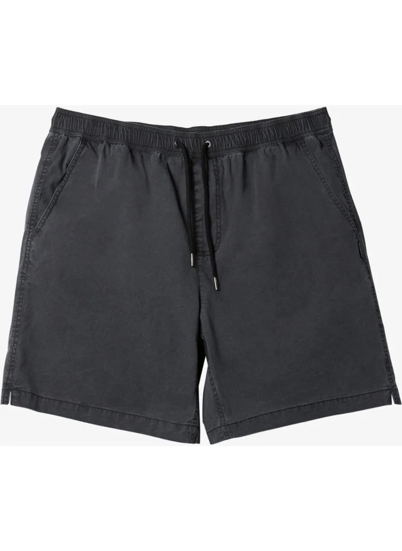 كويك سيلفر Taxer Men's Black Shorts