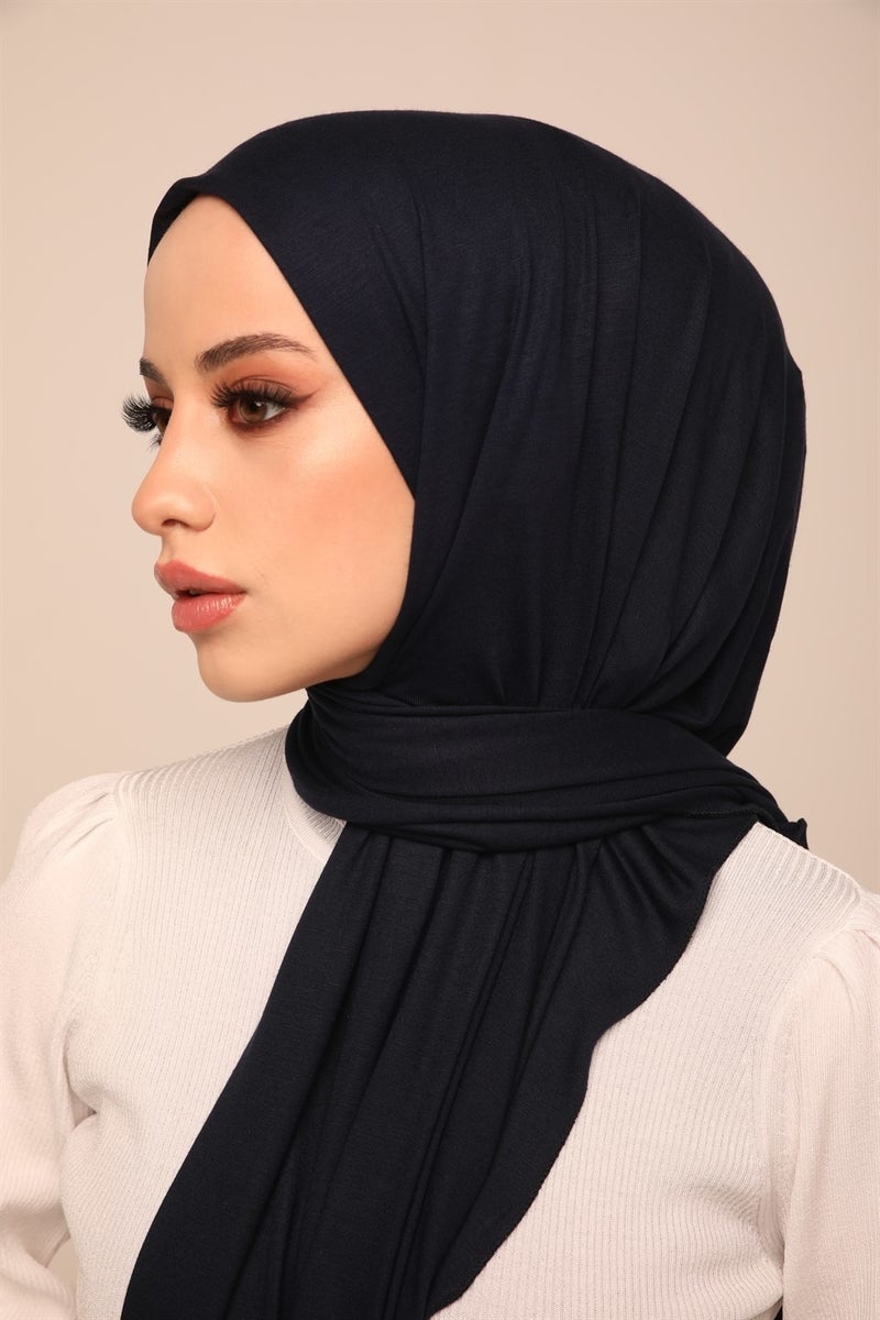 ELF PRIVE Premium Plain Cotton Combed Shawl-Navy Blue  - Image 3