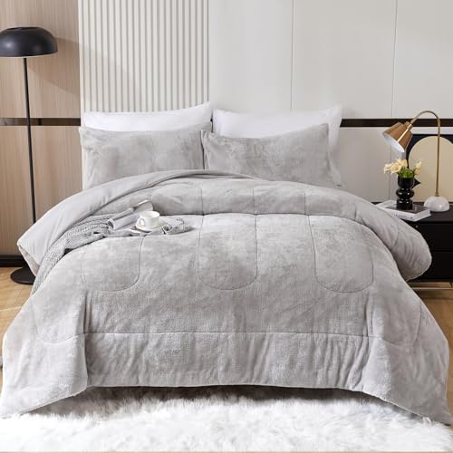 YIYEA Faux Fur Queen Size Comforter Set, Luxury Ultra Soft Fluffy Comforter, Plush Fuzzy Bedding Comforter Sets for Fall Winter, Cozy Warmth, No Shedding, 3PC, Queen, Light Grey - Image 2