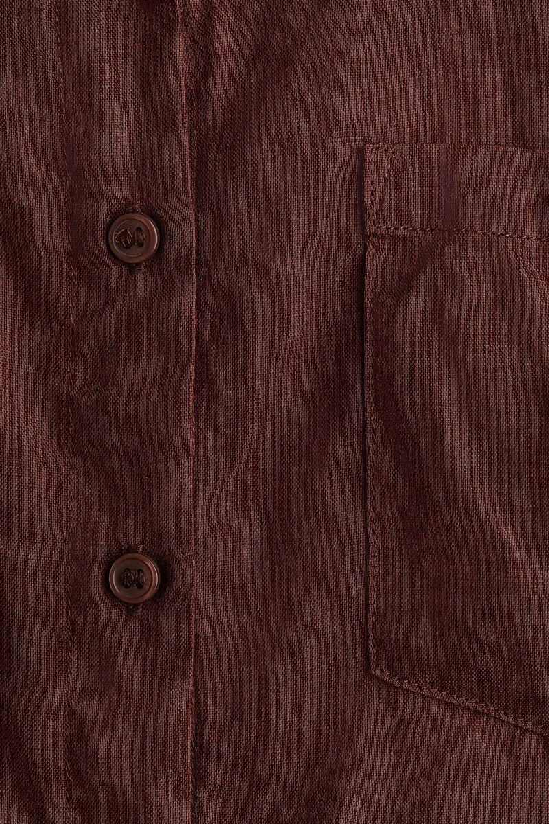 اتش اند ام قميص من الكتان