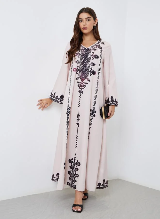 Amirah Amirah Cream V Neck Printed Jalabiya