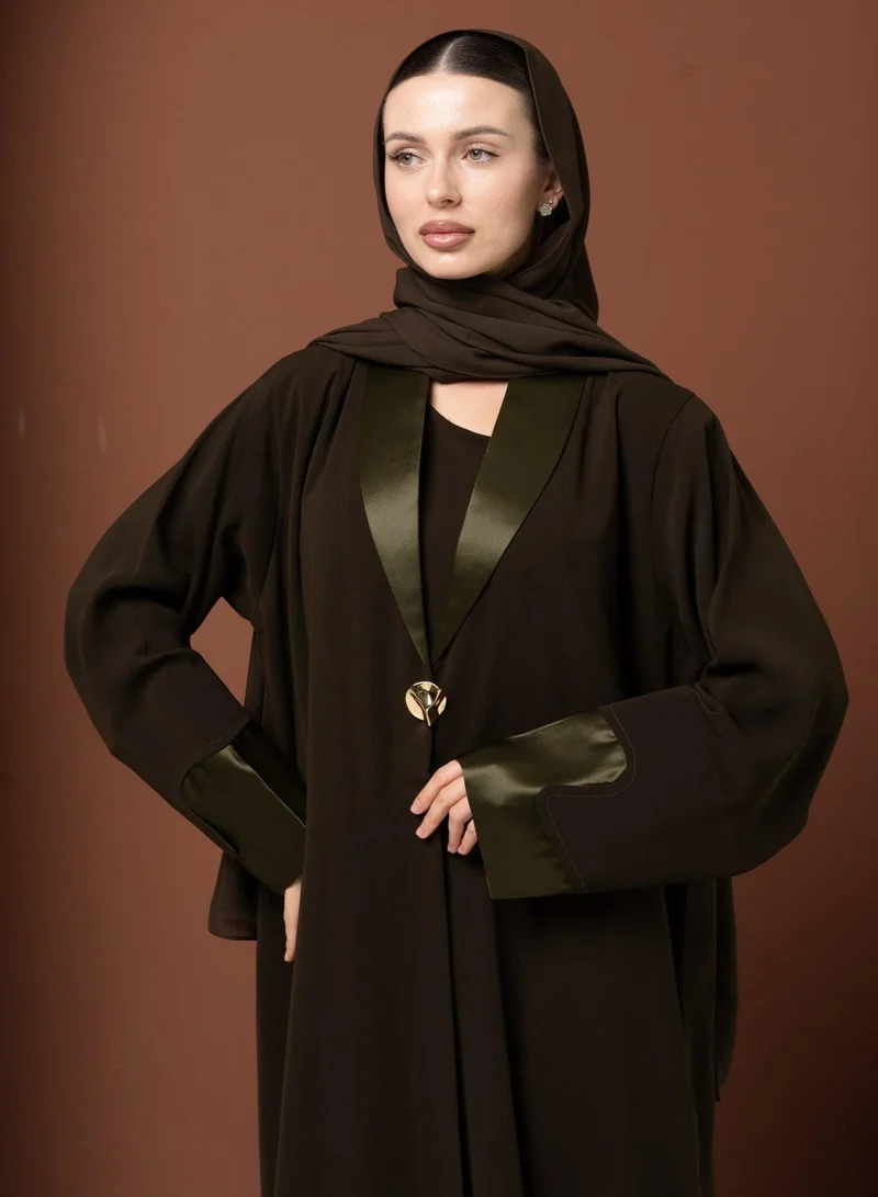 ميم باي ماريا عباية مفتوحة من الأمام