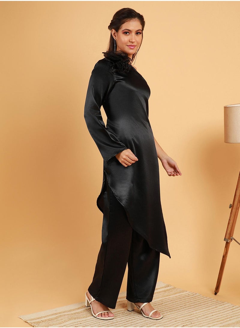  قصة Women's Raven Black Asymmetrical Flora Co-Ord Set  - Image 4