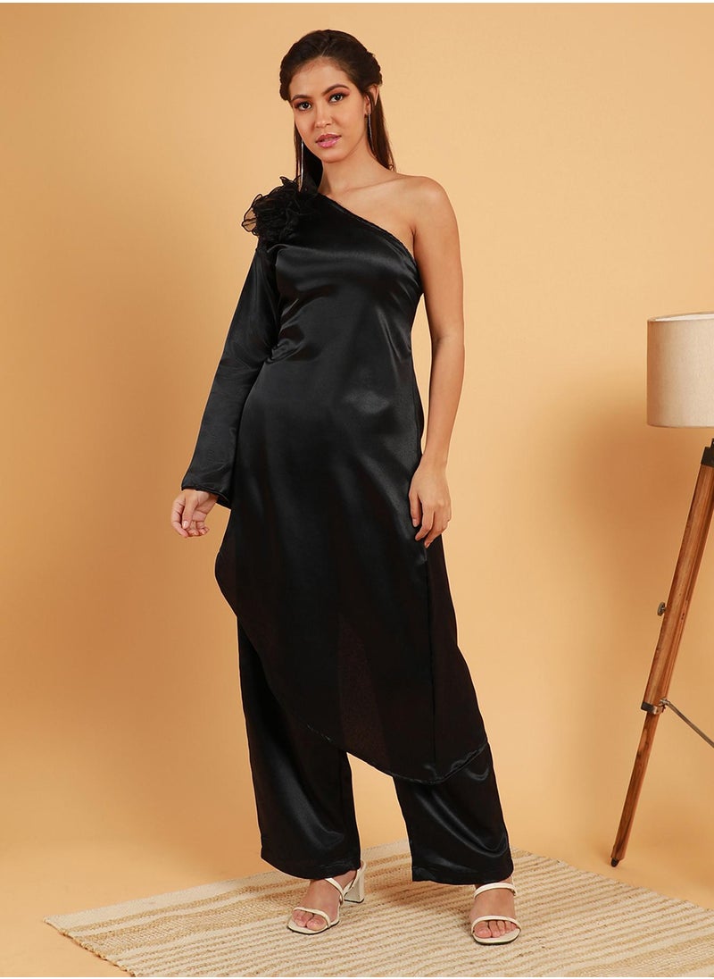  قصة Women's Raven Black Asymmetrical Flora Co-Ord Set  - Image 2