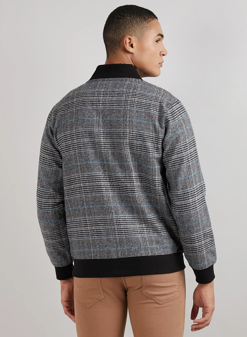 Campus Sutra Men's Black Tartan Plaid Jacket With Ribbed Hem
