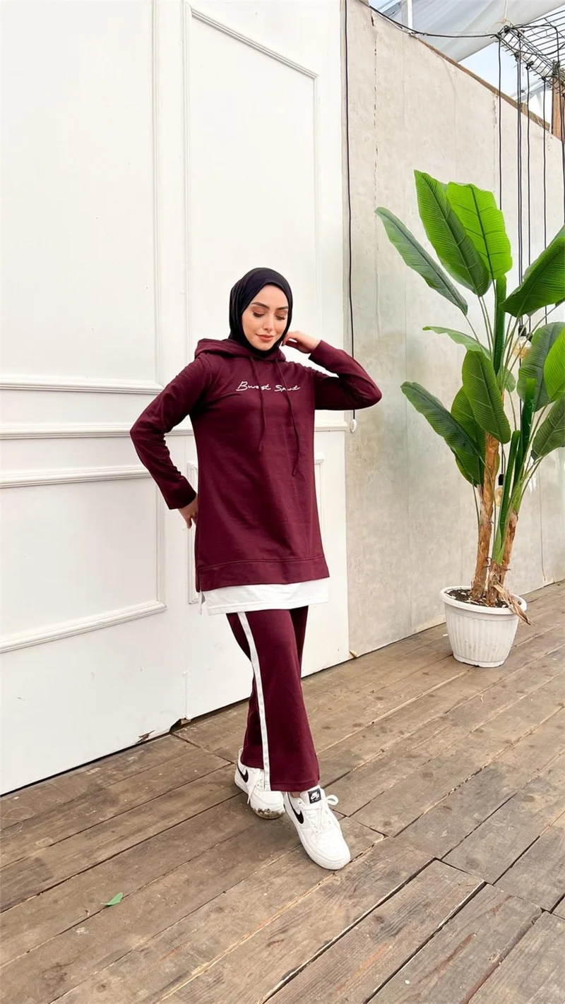 Bwest Text Printed Garni Detailed Hooded Short Sweat Pants Double Hijab Tracksuit Set - 03080 - Plum