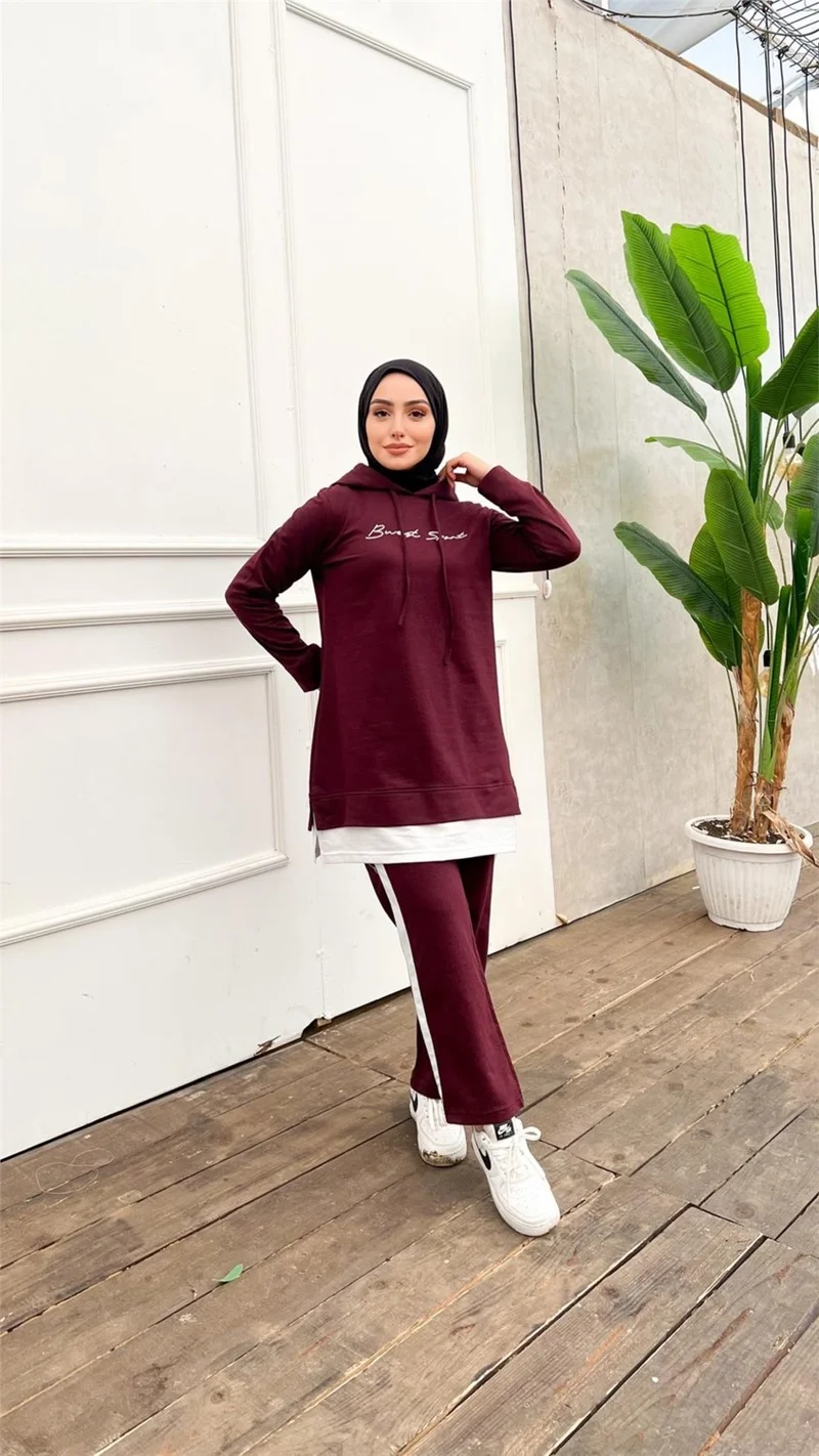 Bwest Text Printed Garni Detailed Hooded Short Sweat Pants Double Hijab Tracksuit Set - 03080 - Plum