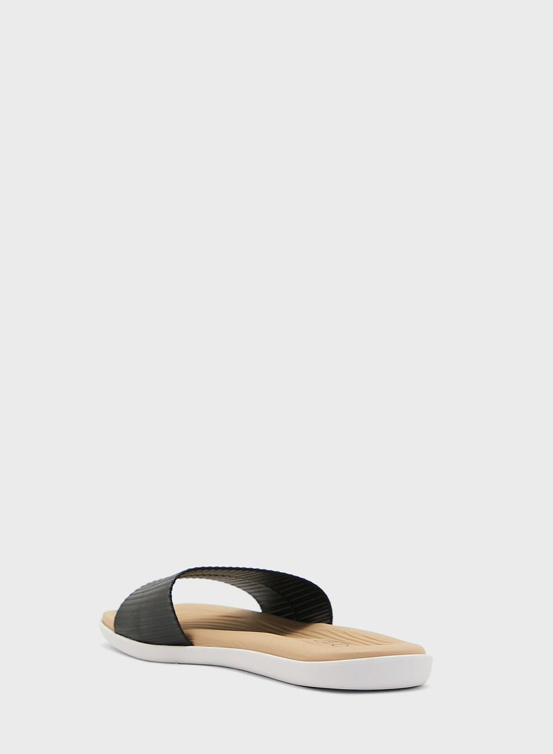 Beira Rio Naphtali Flat Sandals - Image 2