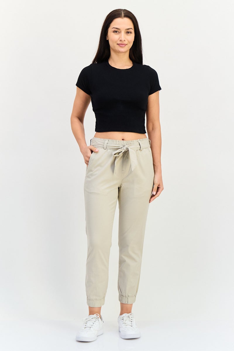 Levi's سروال جوجر عادي بحزام للنساء، تان - Image 2