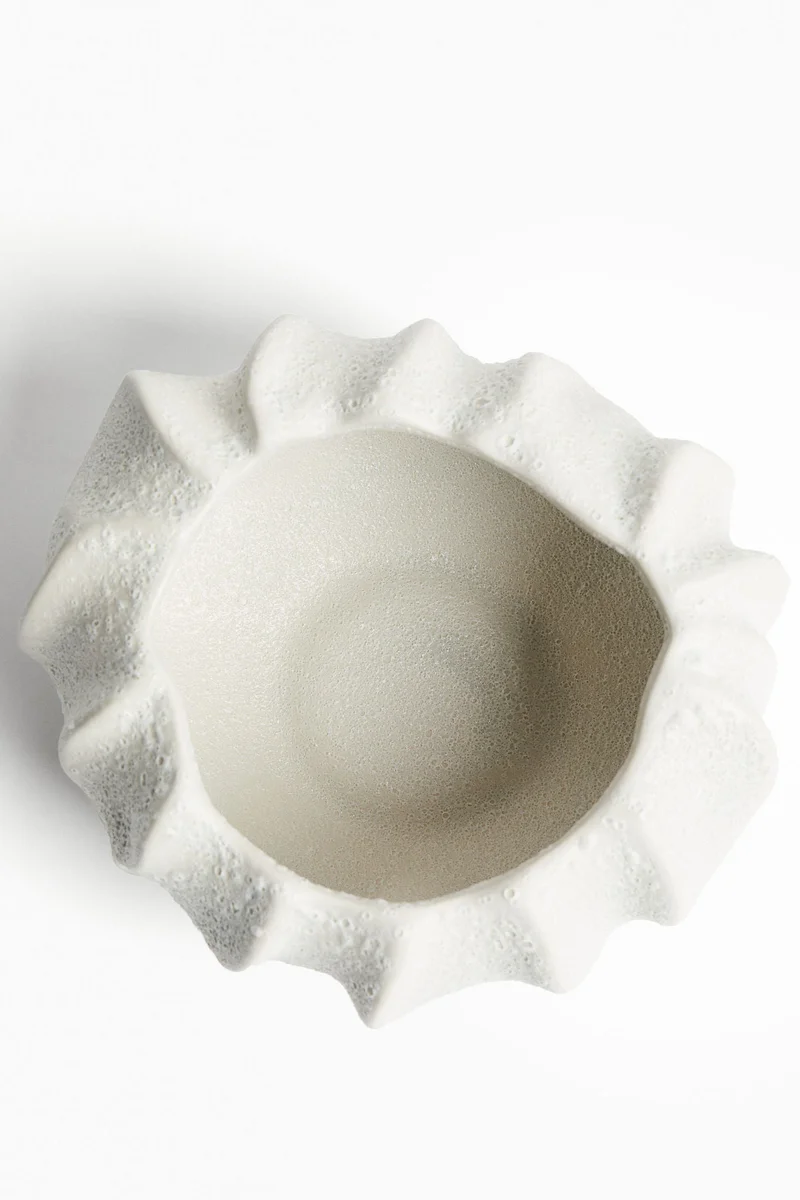 اتش اند ام سلطانية صغيرة من الفخار