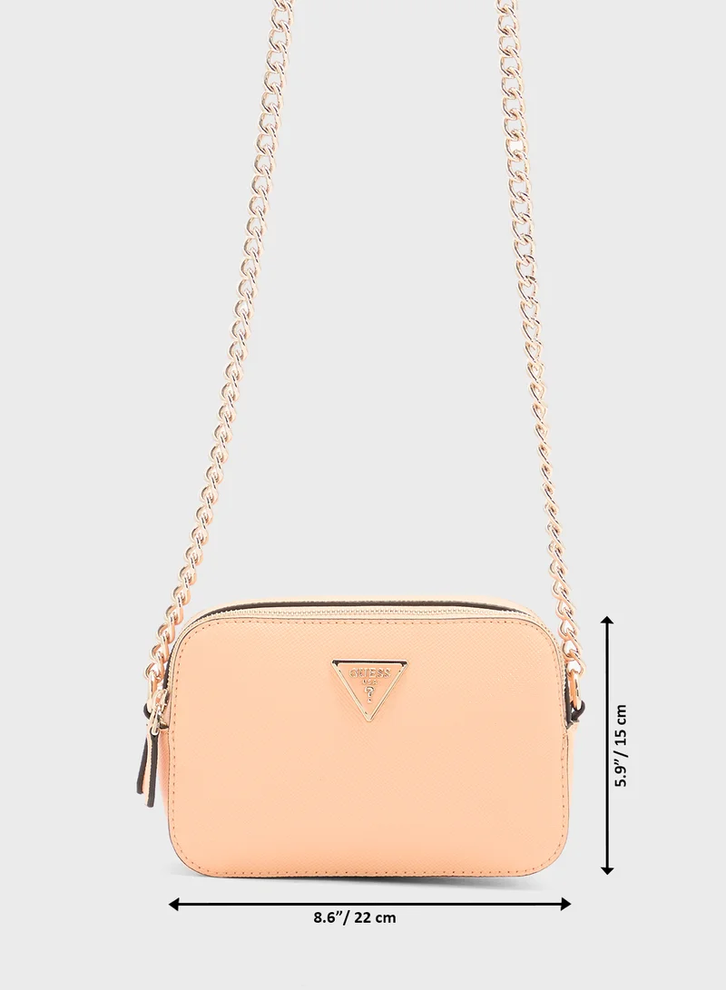 جس Noelle Crossbody Camera