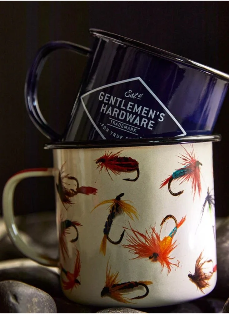 جنتلمنز هاردوير Enamel Mug - Fly Fishing