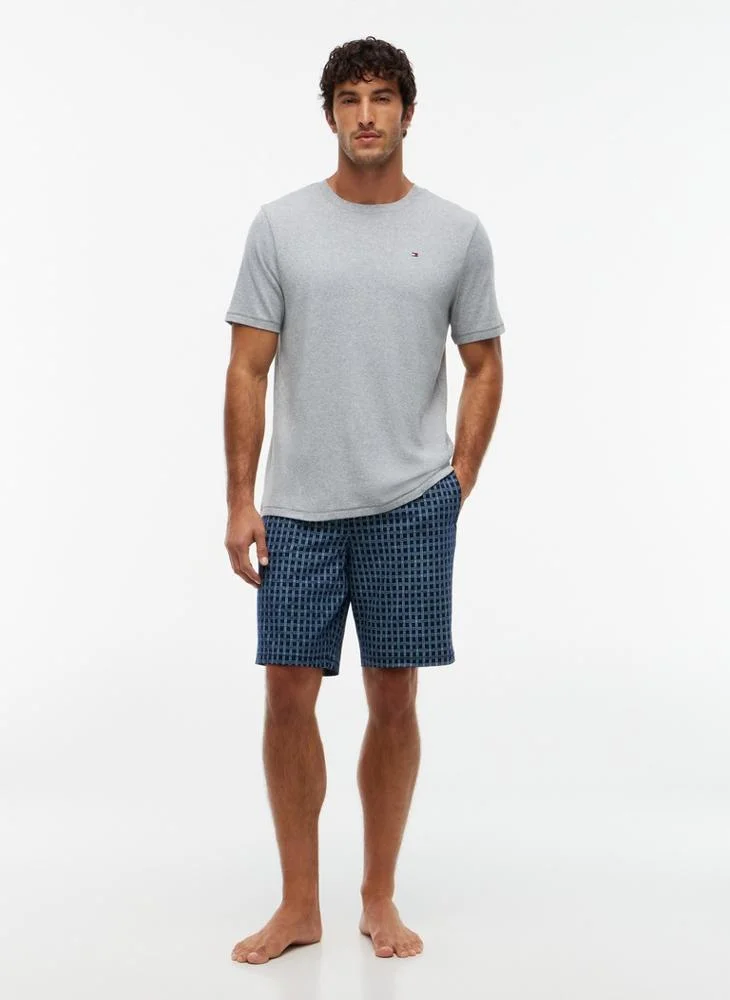 Signature T-Shirt And Shorts Pyjama Set