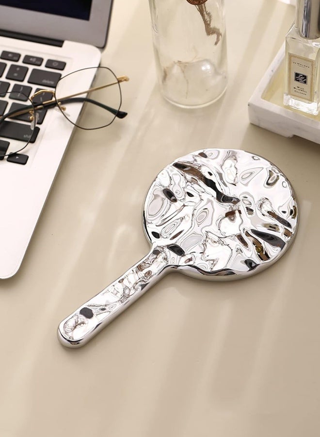 مرآة يدوية، تموجات مائية مرآة يدوية مع مقبض للتشكيلات المستديرة فضة صغيرة الحجم تصميم محمول، مثالية لمهام التزيين الدقيقة تصفيف الشعر تطبيق المكياج الحلاقة صغر الحجم لتلائم الحقائب - Image 4