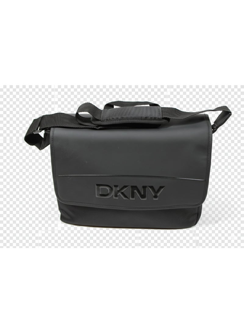 دكني حقيبة كروس بودي رجالية من دي كيه إن واي بشعار بارز وحزام قابل للتعديل - أسود - Image 3