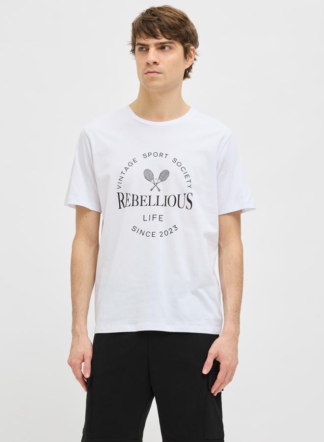 ريبل تيشيرت بطبعة كتابة وياقة ضيقة - Image 3