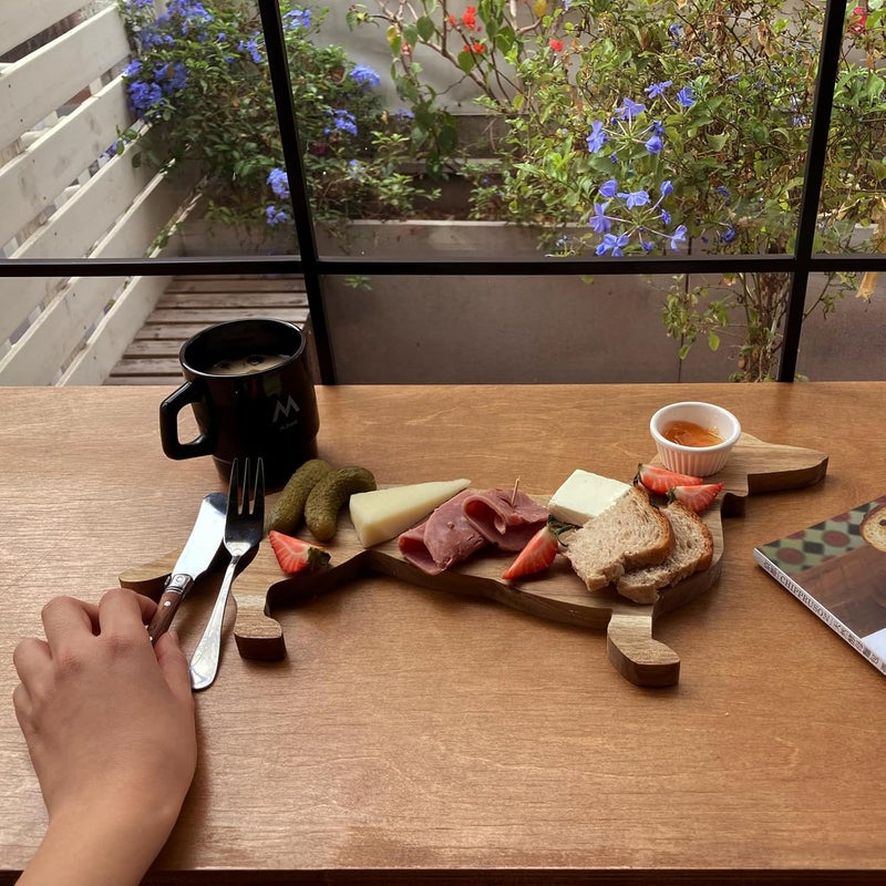 Heiboa Small Wood Charcuterie Cheese Board Set of 2 Dachshund Dog Shaped Solid Acacia Wood Serving Board Serving Platter Wooden Tray Dinner Plates Novelty Kitchen Gifts - Image 5