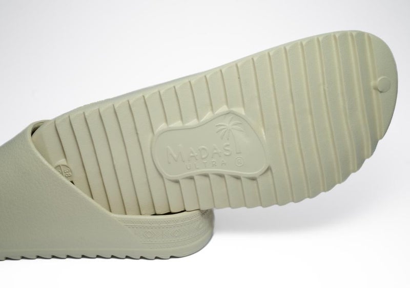 Madas Oyster Ultra Waterproof Beach Slides - Unisex - Image 3