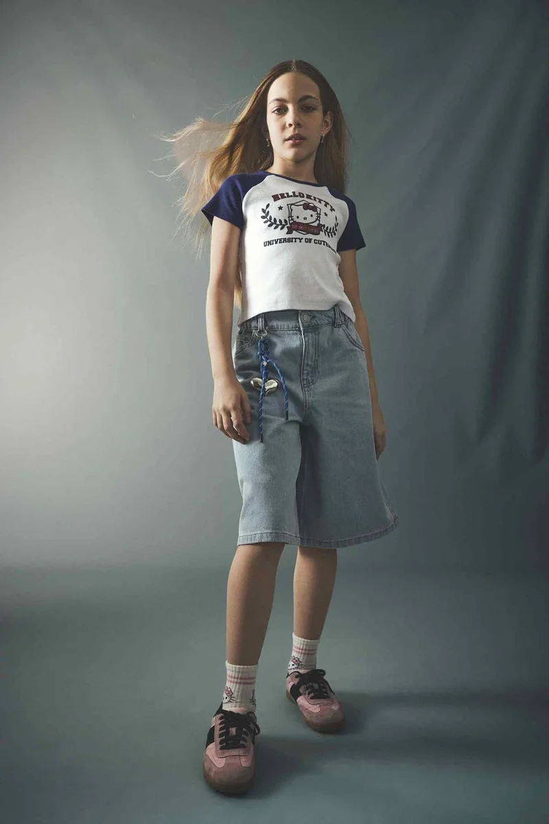 ديفاكتو Girl Hello Kitty Fitted Ribbed T-Shirt