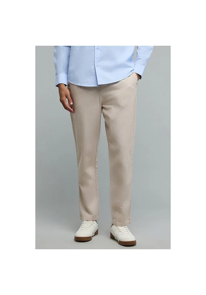 Solid Tapered Fit Pants with Drawstring Waist