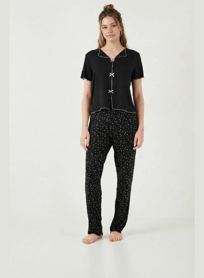 ليلا Lela Patterned Standard Fit Short-Sleeved Pajama Set with Ribbon Detail Women's PAJAMA SET 6091435