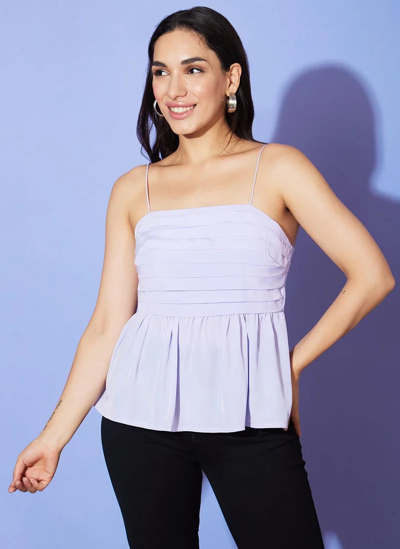 جلو باص بلوزة جلوبس نسائية بياقة على الكتف من الكريب بتصميم بيبلوم