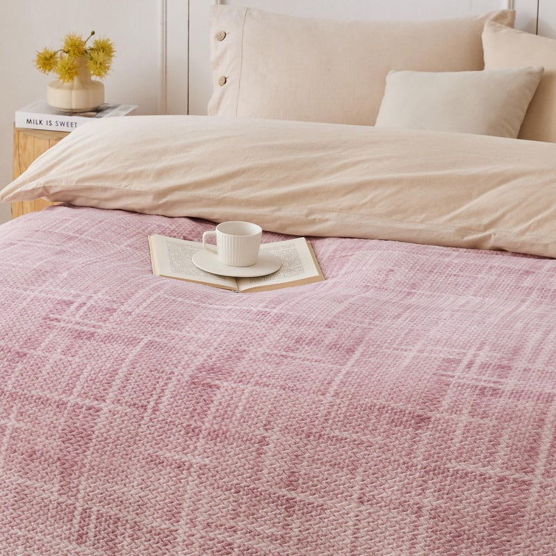 cOOva بطانية توأم كوفا Super Super Super - مريحة 3D Jacquard Leaf Fluffy رمي بطانية خفيفة الوزن وبطانية الصوف الدافئة لأريكة هدية للنساء أريكة أريكة التخييم والسفر. (الوردي الفاتح 60 "" x80 "") - Image 3