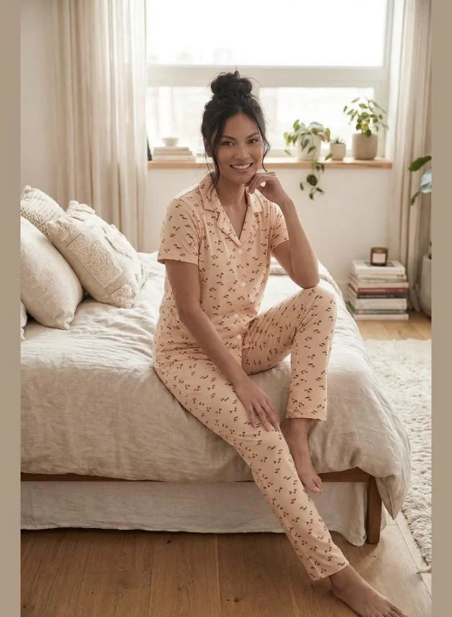 ليلا Lela Patterned Soft Textured Regular Fit Buttoned Short-Sleeved Pajama Set for Women PAJAMAS SET 65750101Y