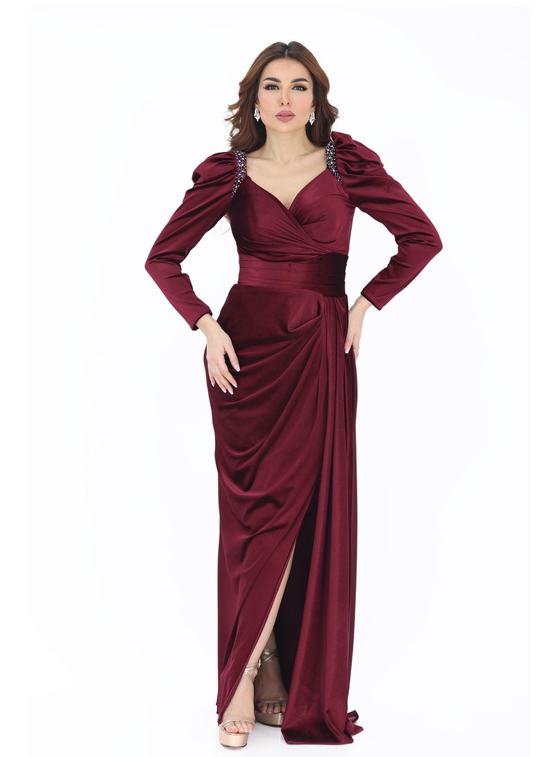 Modern Design A luxurious velvet dress with long sleeves made of velvet material. The dress features elegant hand embroidery on the shoulders. A wrap chest with an opening at the bottom of the dress with an elegant  - Image 3