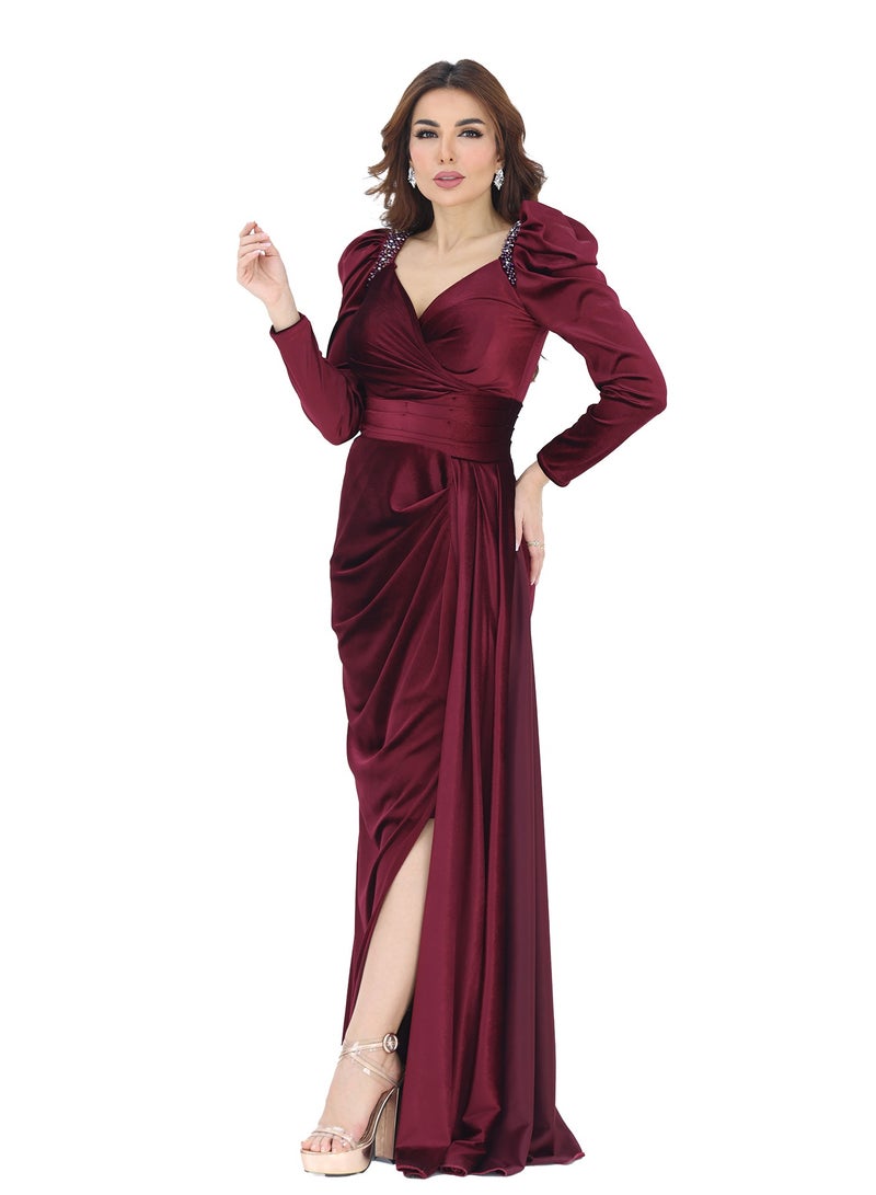 Modern Design A luxurious velvet dress with long sleeves made of velvet material. The dress features elegant hand embroidery on the shoulders. A wrap chest with an opening at the bottom of the dress with an elegant  - Image 2