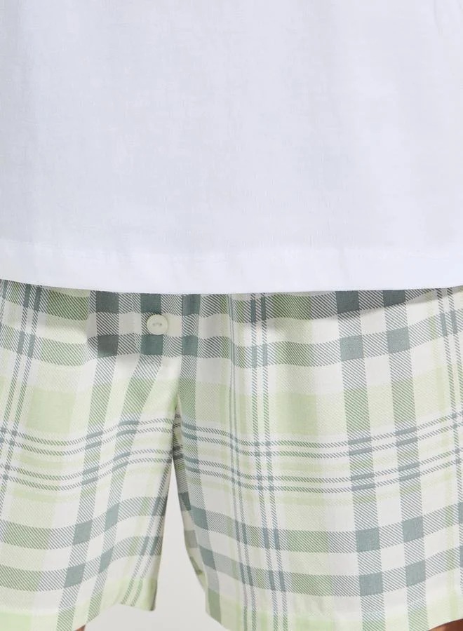 ستايلي Drop Shoulder Solid T-Shirt and Placket Detail Shorts Set