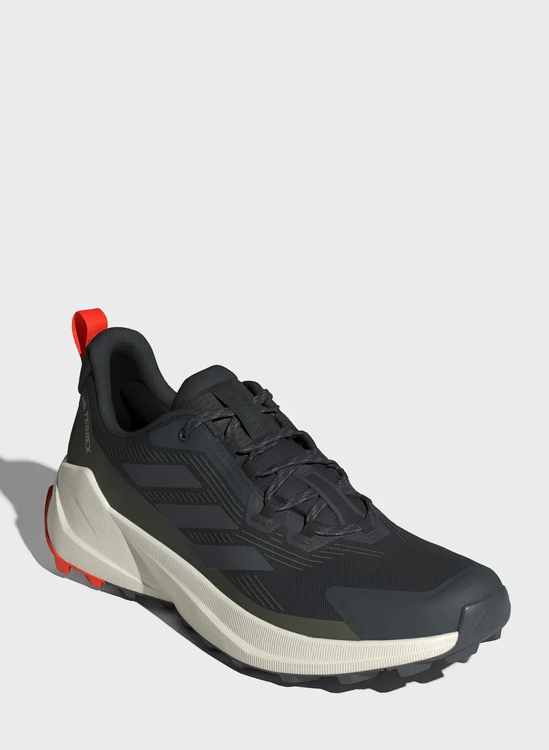 adidas تيريكس تريل ميكر 2