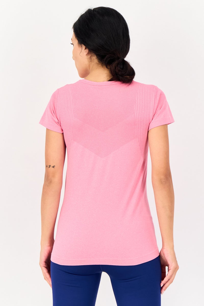 PUMA تي شيرت نسائي ضيق بأكمام قصيرة بشعار العلامة التجارية، وردي - Image 2