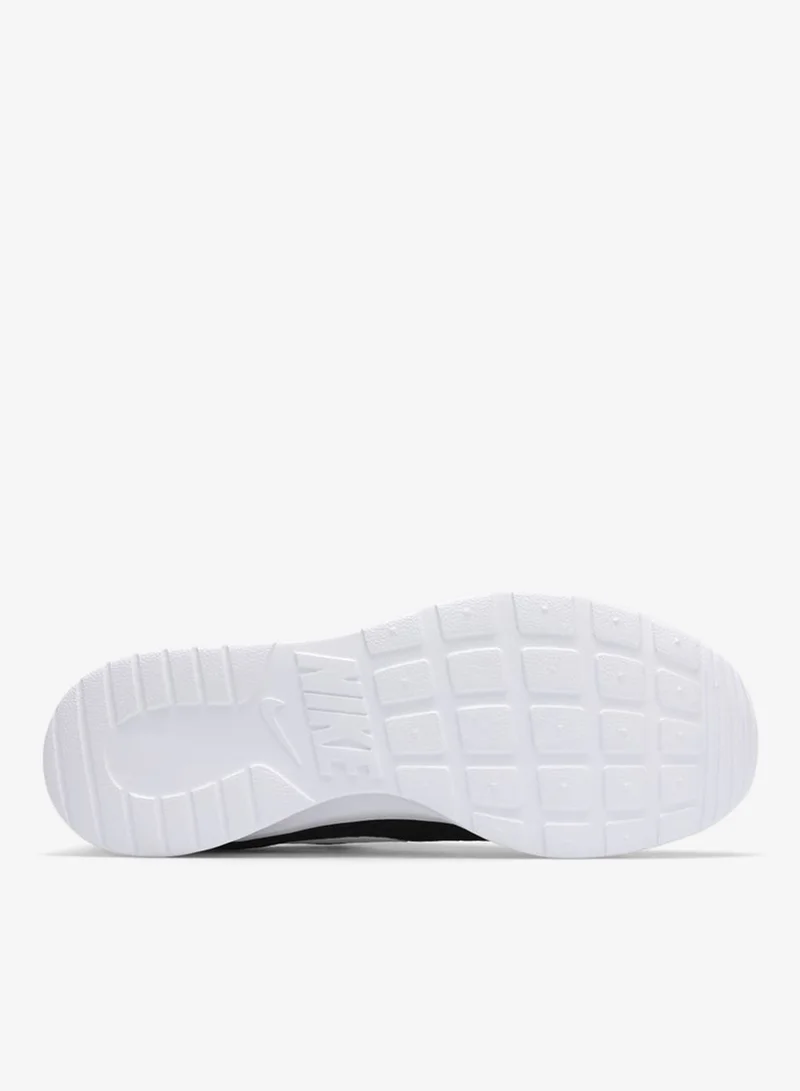 نايكي حذاء تانجون للنساء