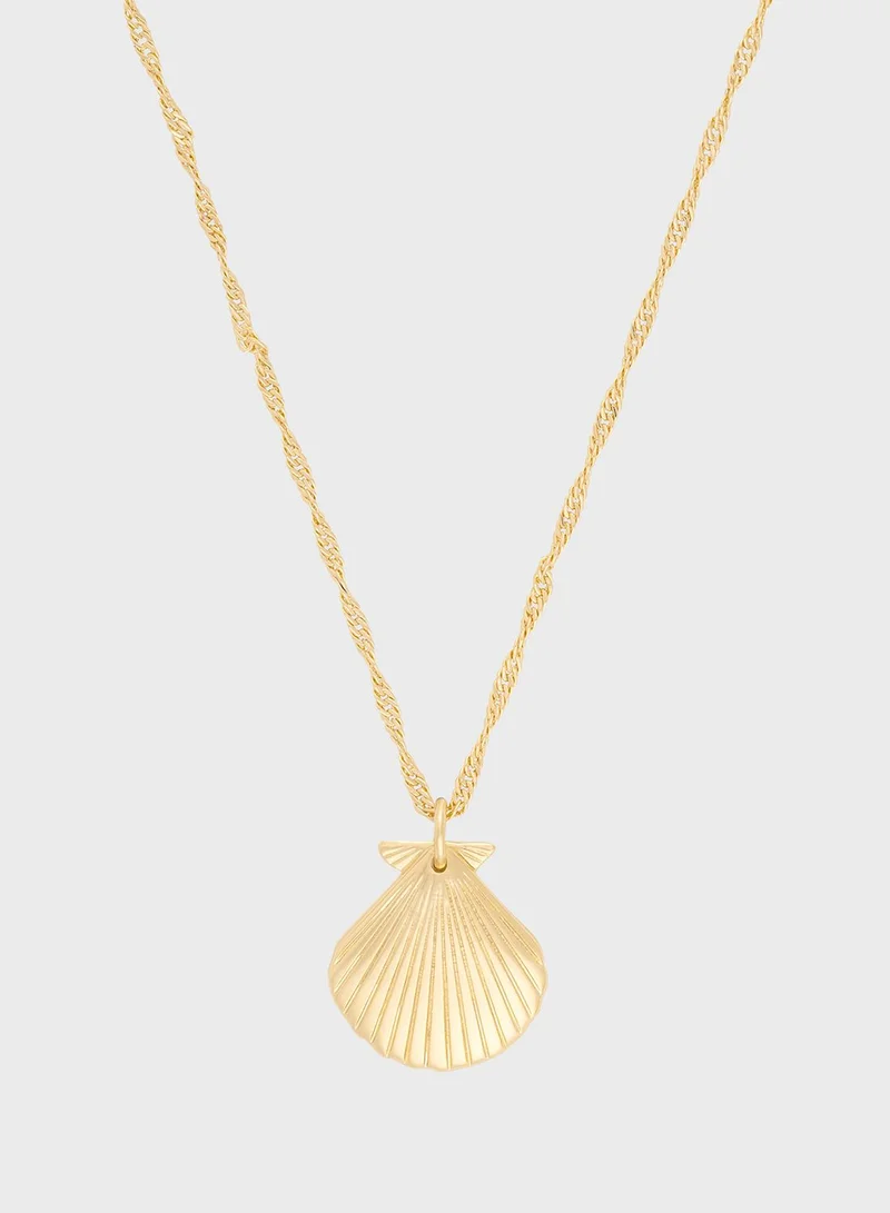 Wanderlust + co Seashell Gold Locket Necklace